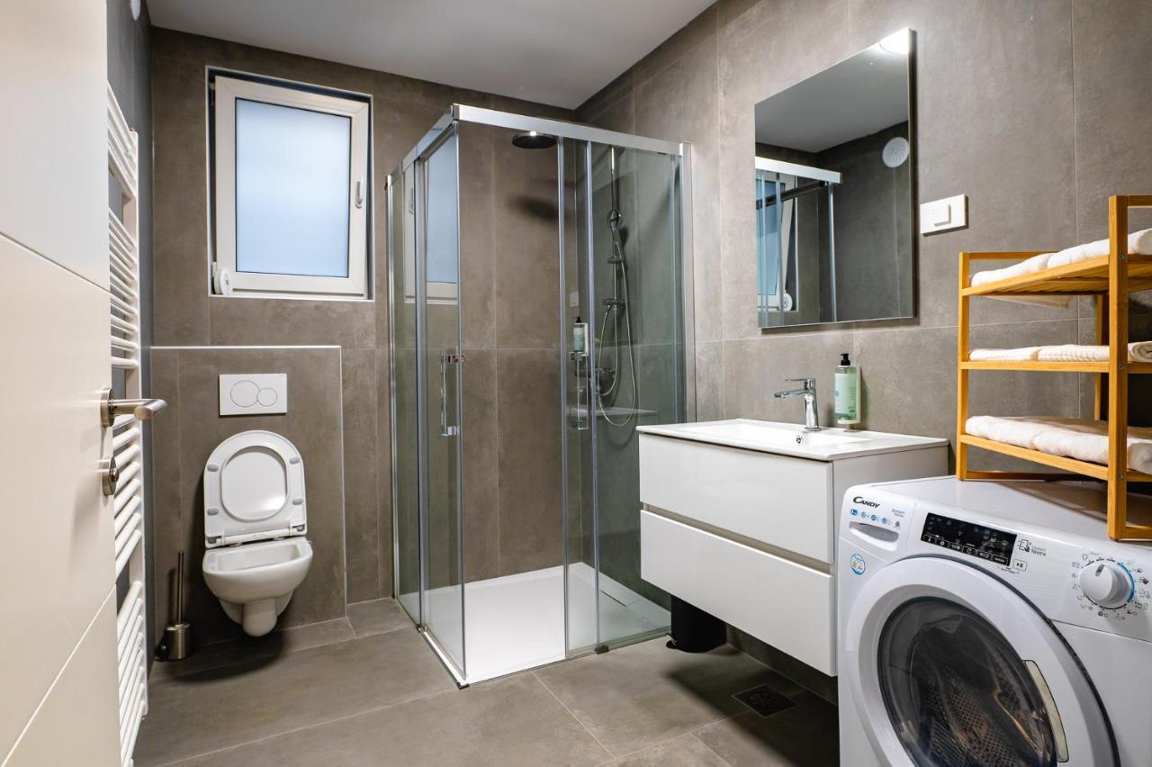 Apartments Luxury Ad Йесенице Екстериор снимка