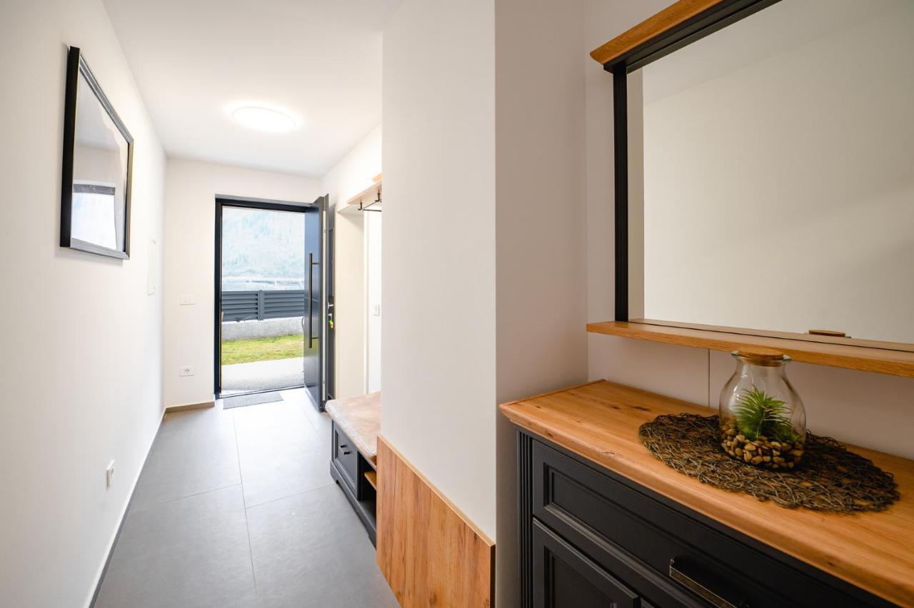 Apartments Luxury Ad Йесенице Екстериор снимка
