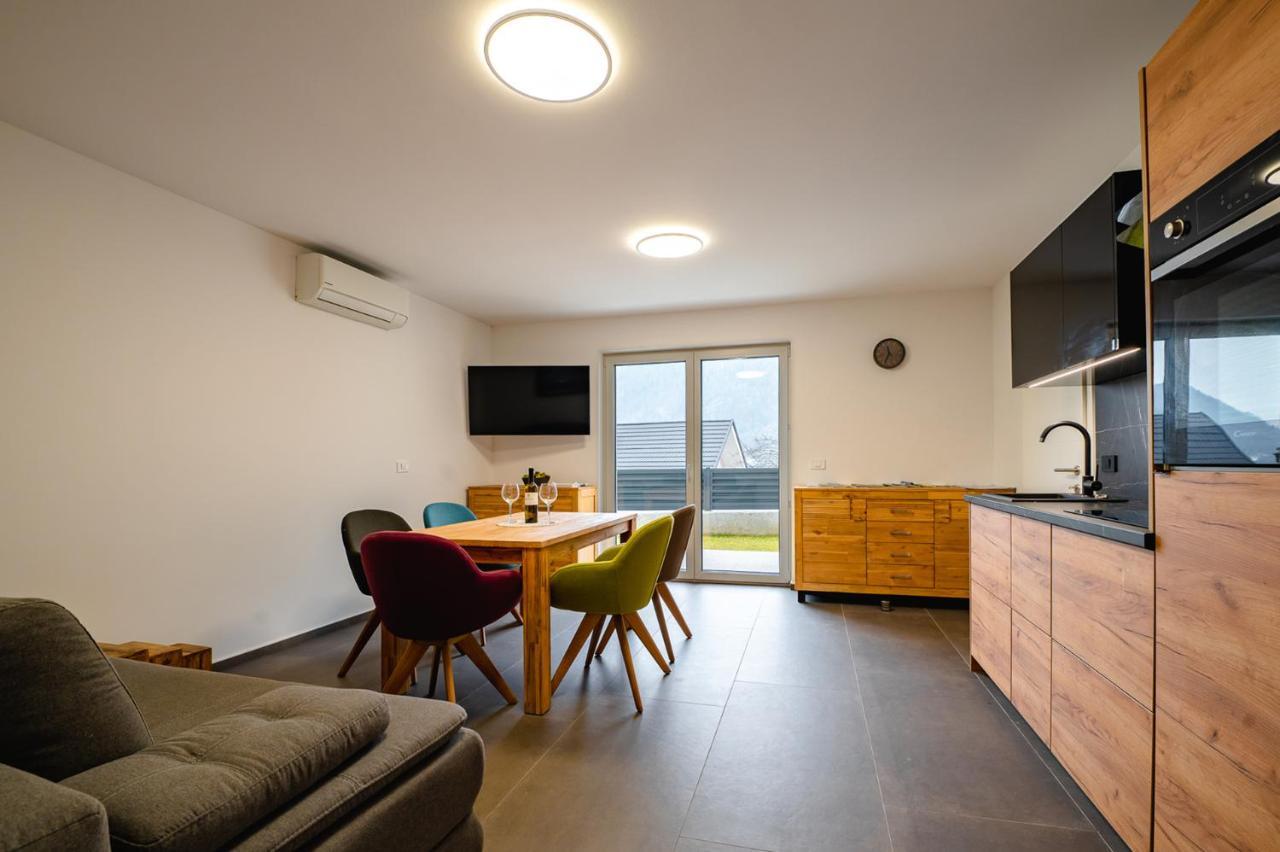 Apartments Luxury Ad Йесенице Екстериор снимка