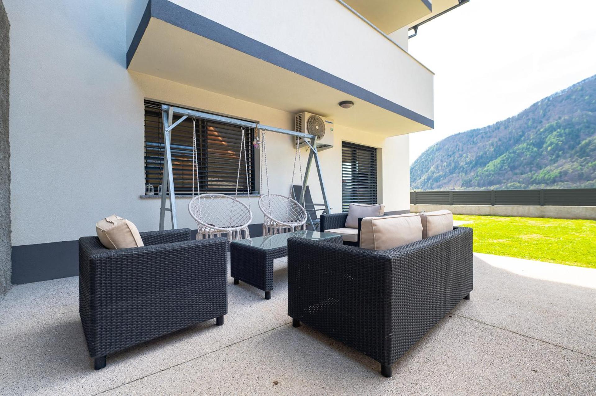 Apartments Luxury Ad Йесенице Екстериор снимка