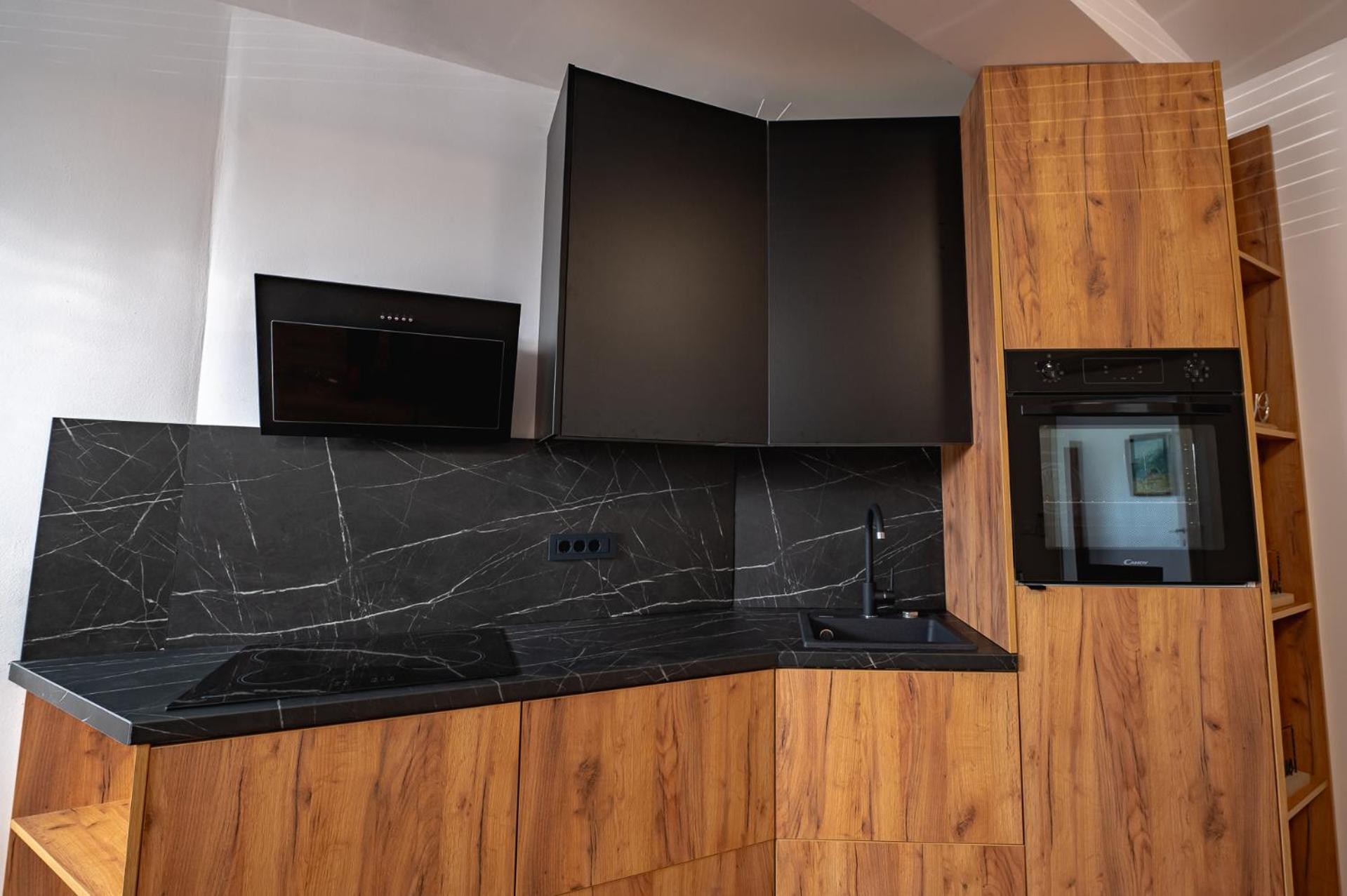 Apartments Luxury Ad Йесенице Екстериор снимка